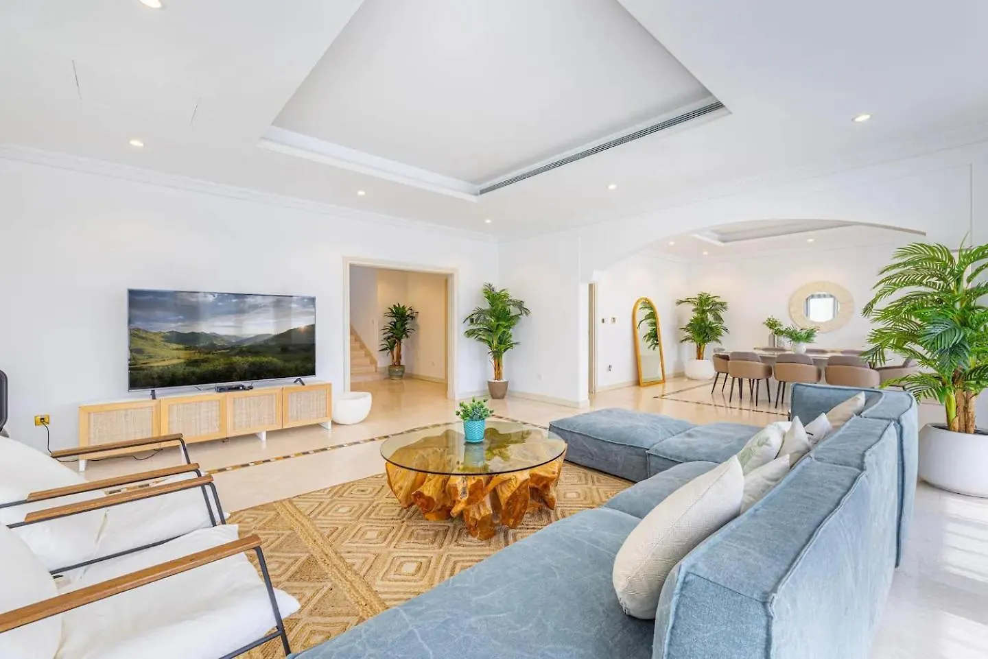 Contemporary Villa With Stunning View Of The Sea Dubai